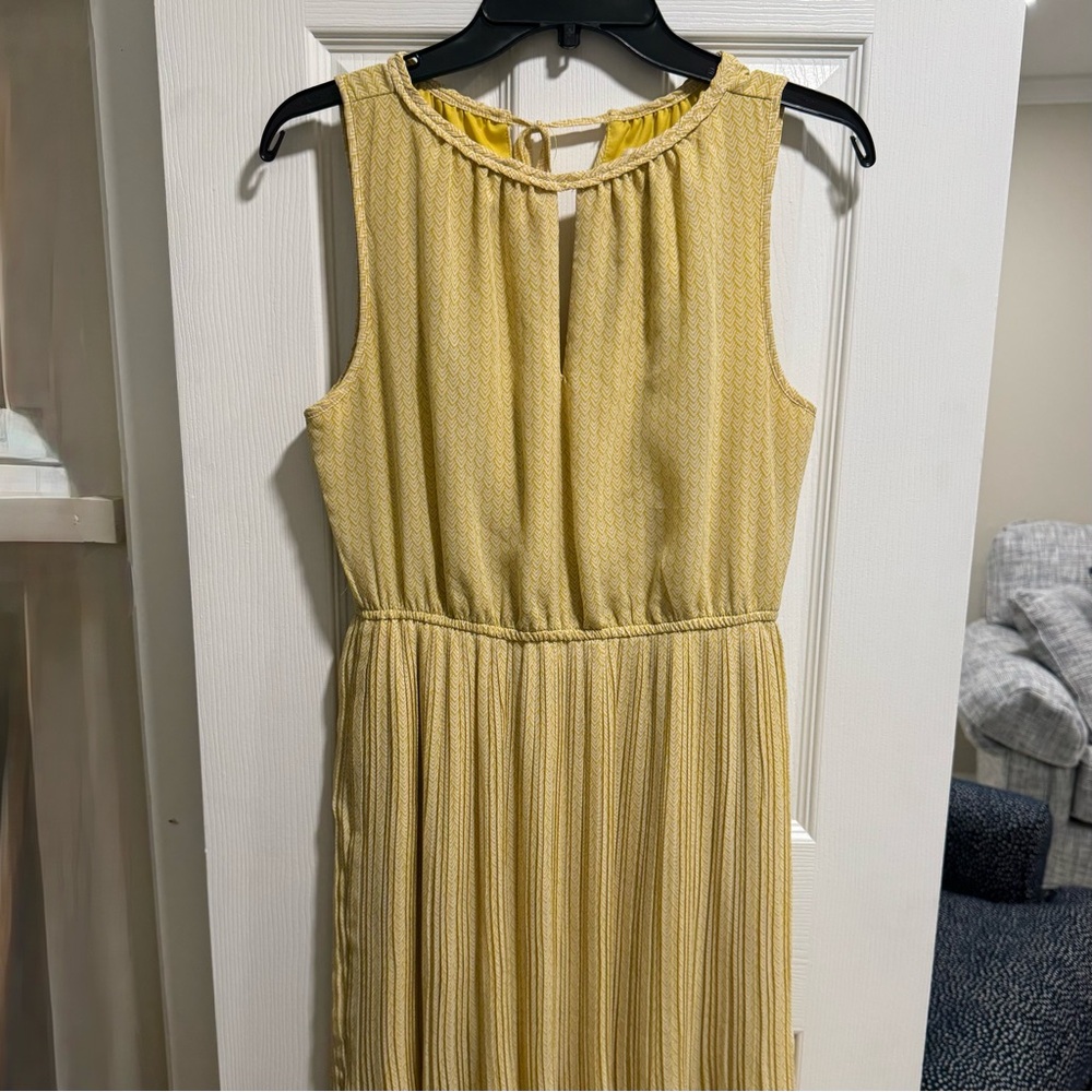 Sleeveless Yellow Midi Dress
